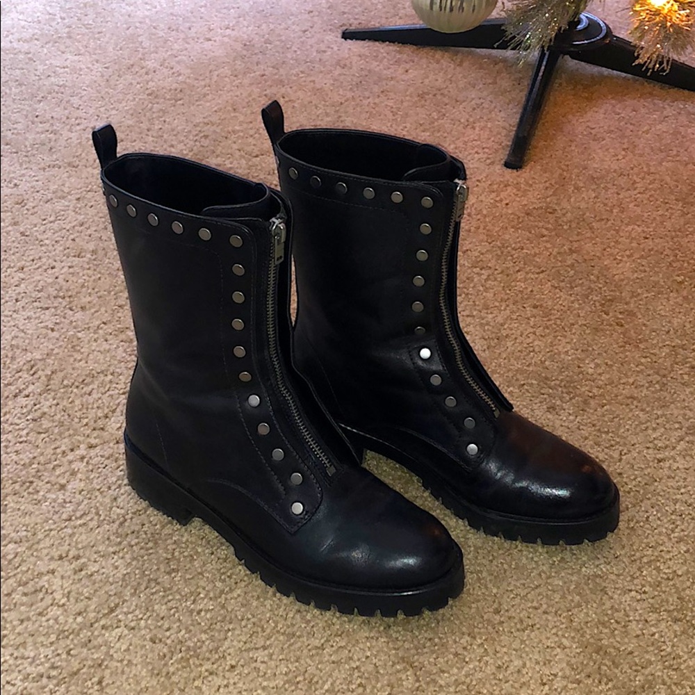 Ankle boots.